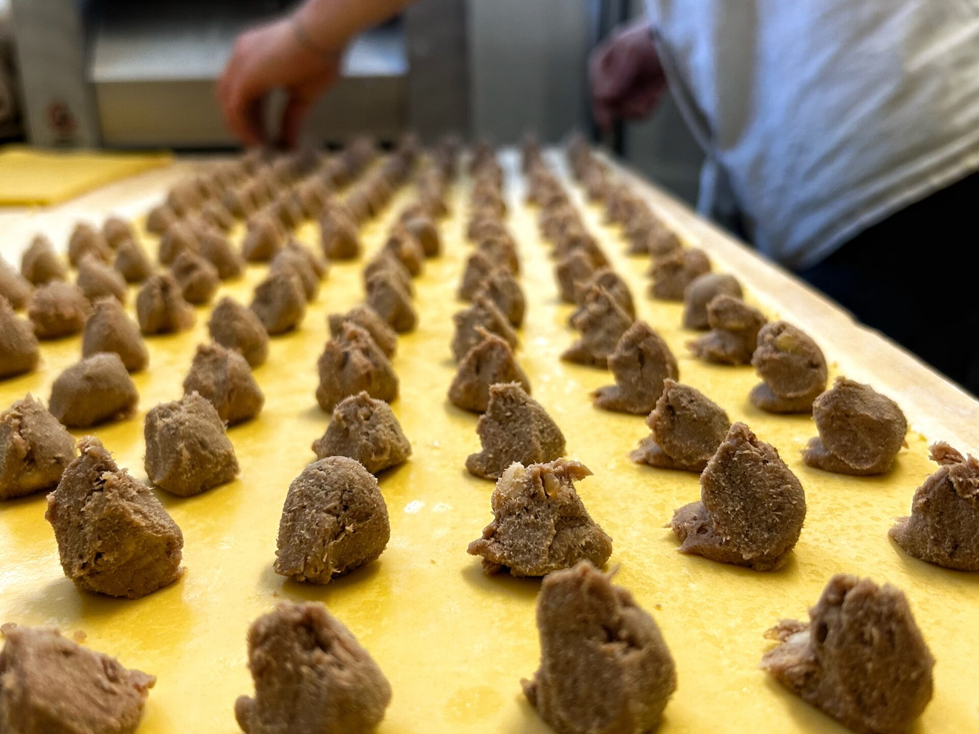 pasta fresca in laboratorio gastronomia